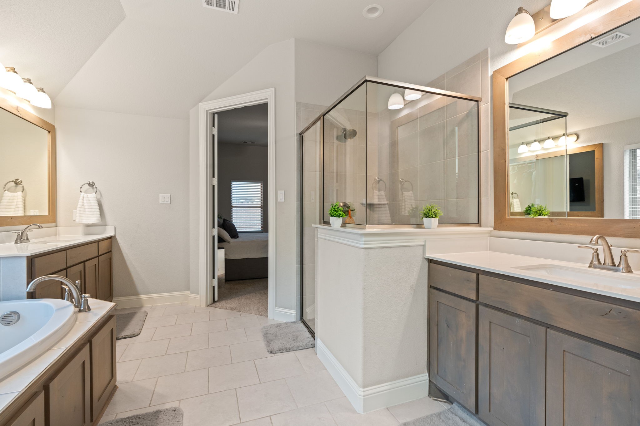 225 Lariat Trail Waxahachie TX 75165