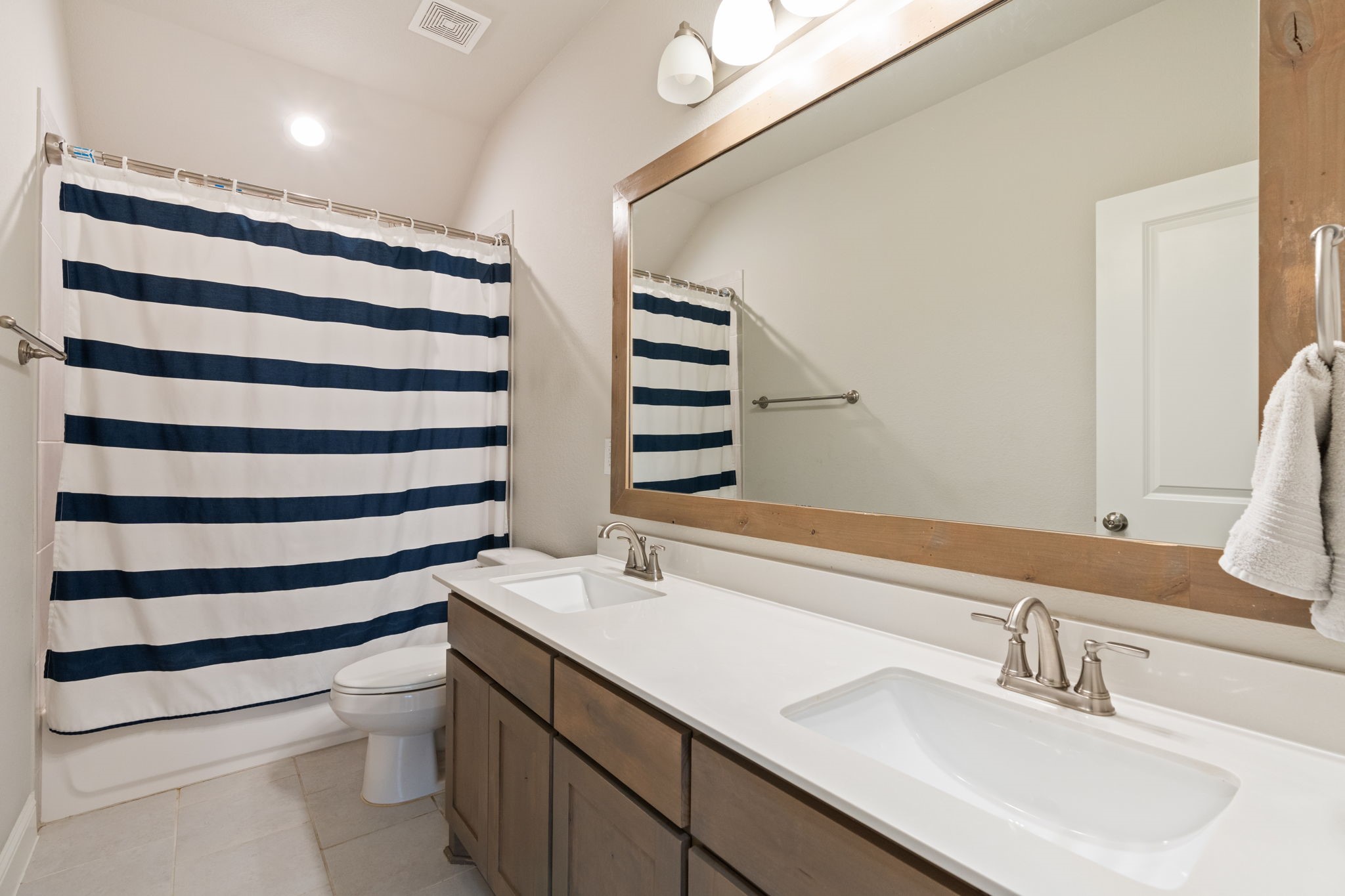 225 Lariat Trail Waxahachie TX 75165