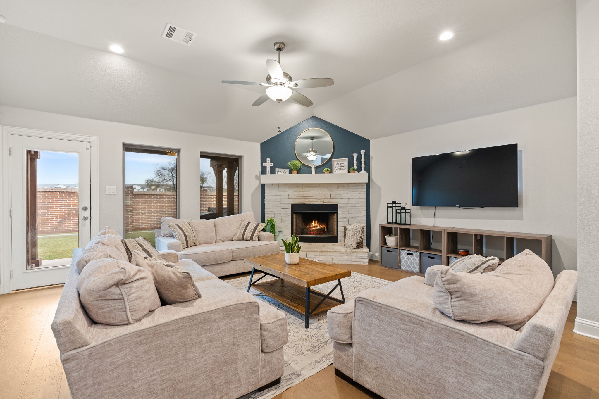 225 Lariat Trail Waxahachie TX 75165