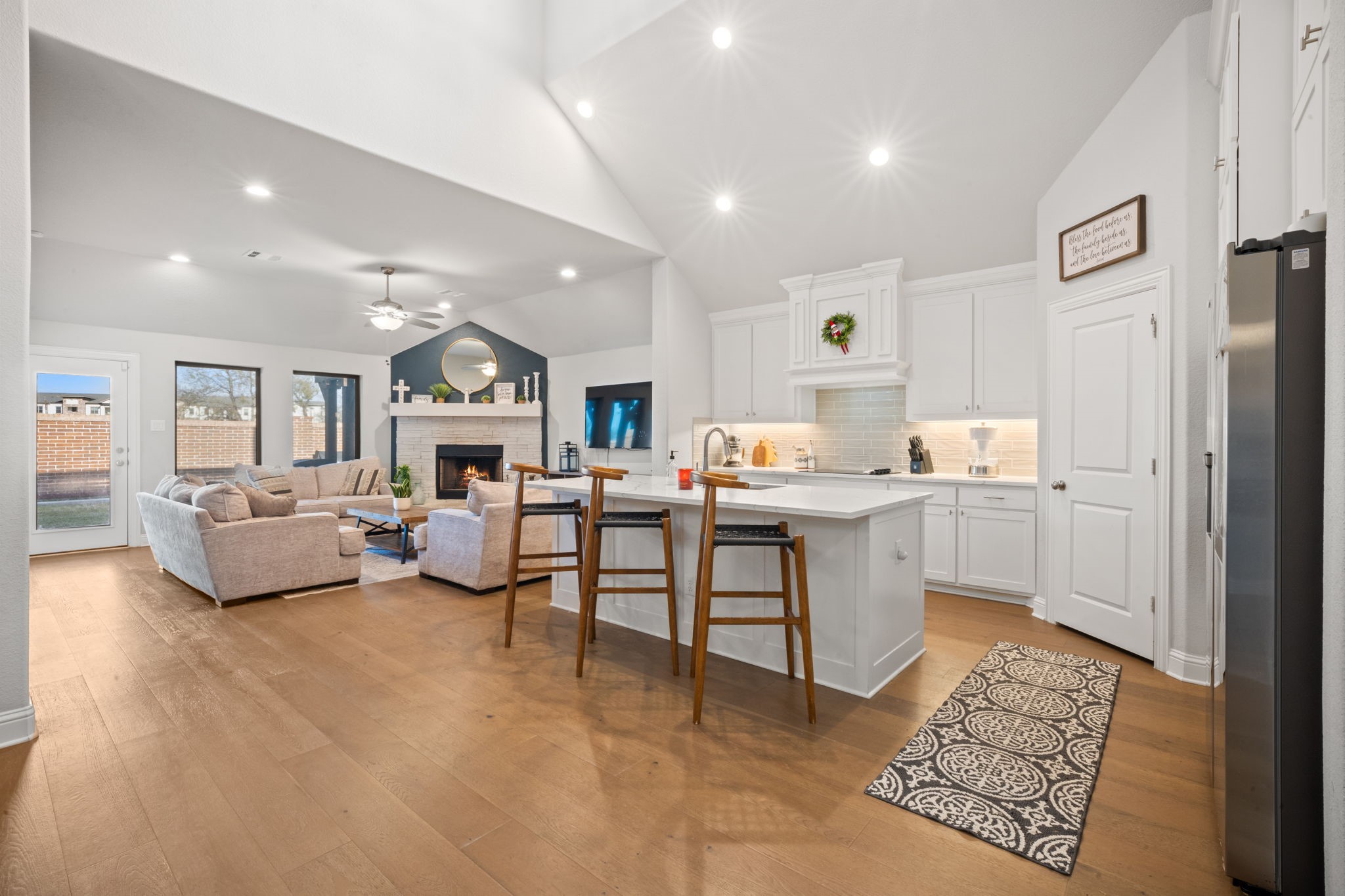 225 Lariat Trail Waxahachie TX 75165
