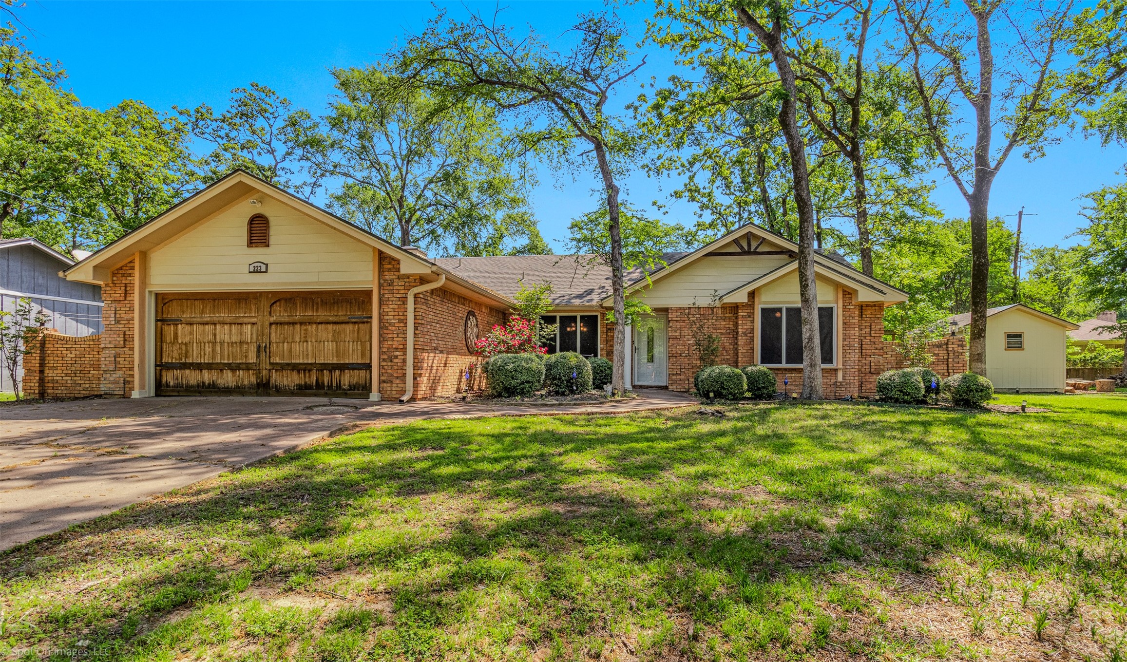 223 Enchanted Drive Enchanted Oaks TX 75156