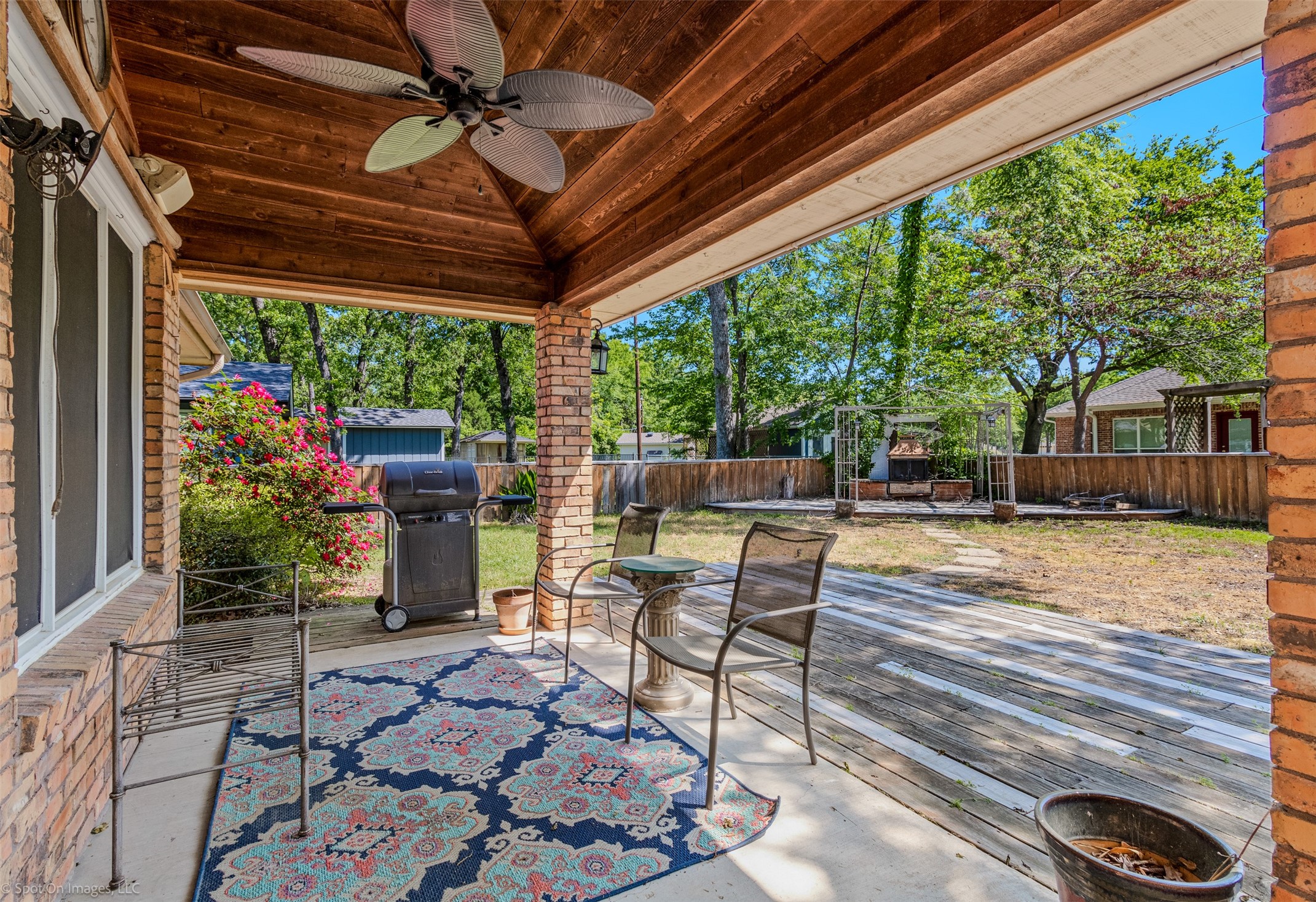 223 Enchanted Drive Enchanted Oaks TX 75156