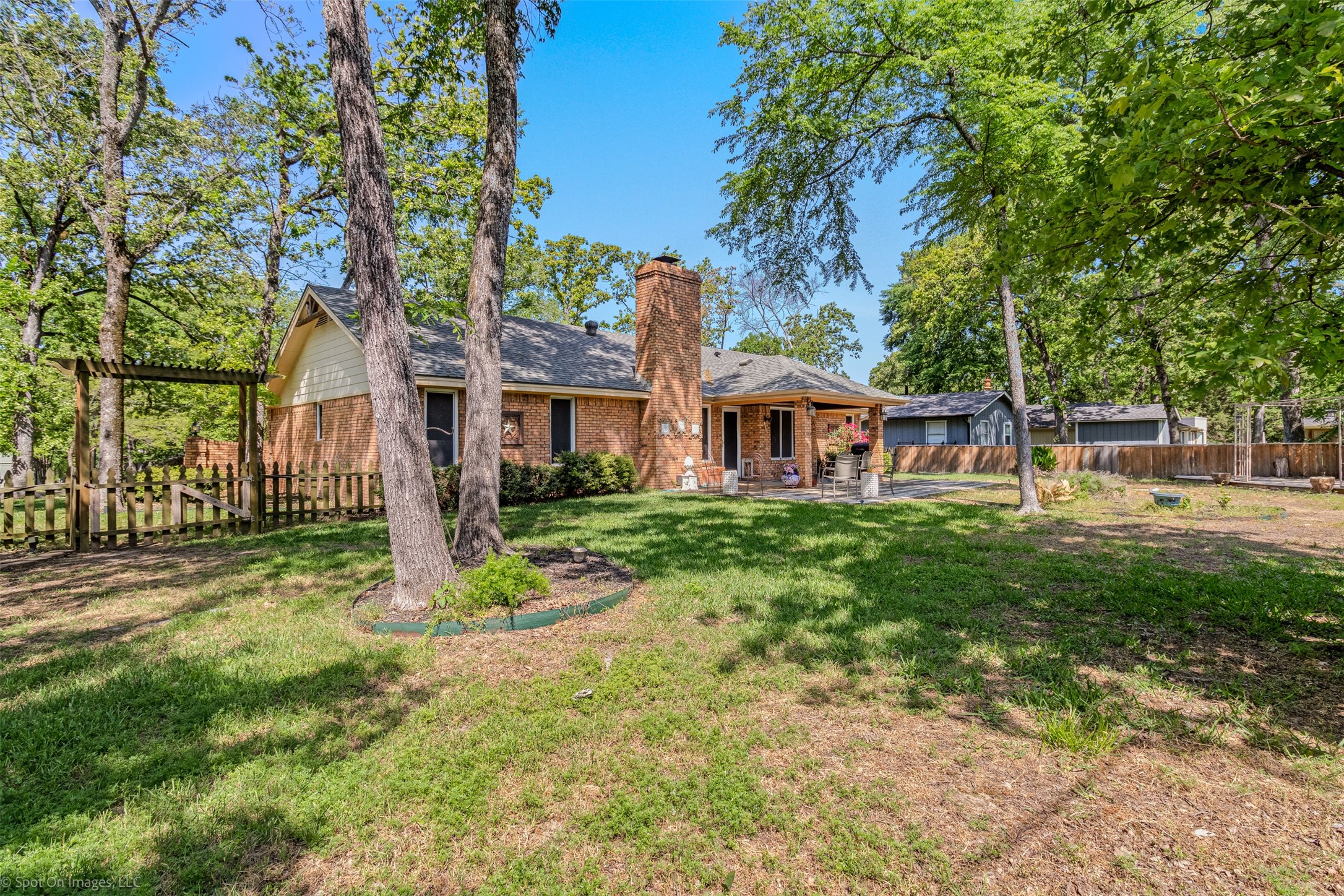 223 Enchanted Drive Enchanted Oaks TX 75156