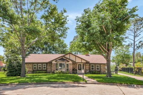 2305 Axminster Court Grand Prairie TX 75050
