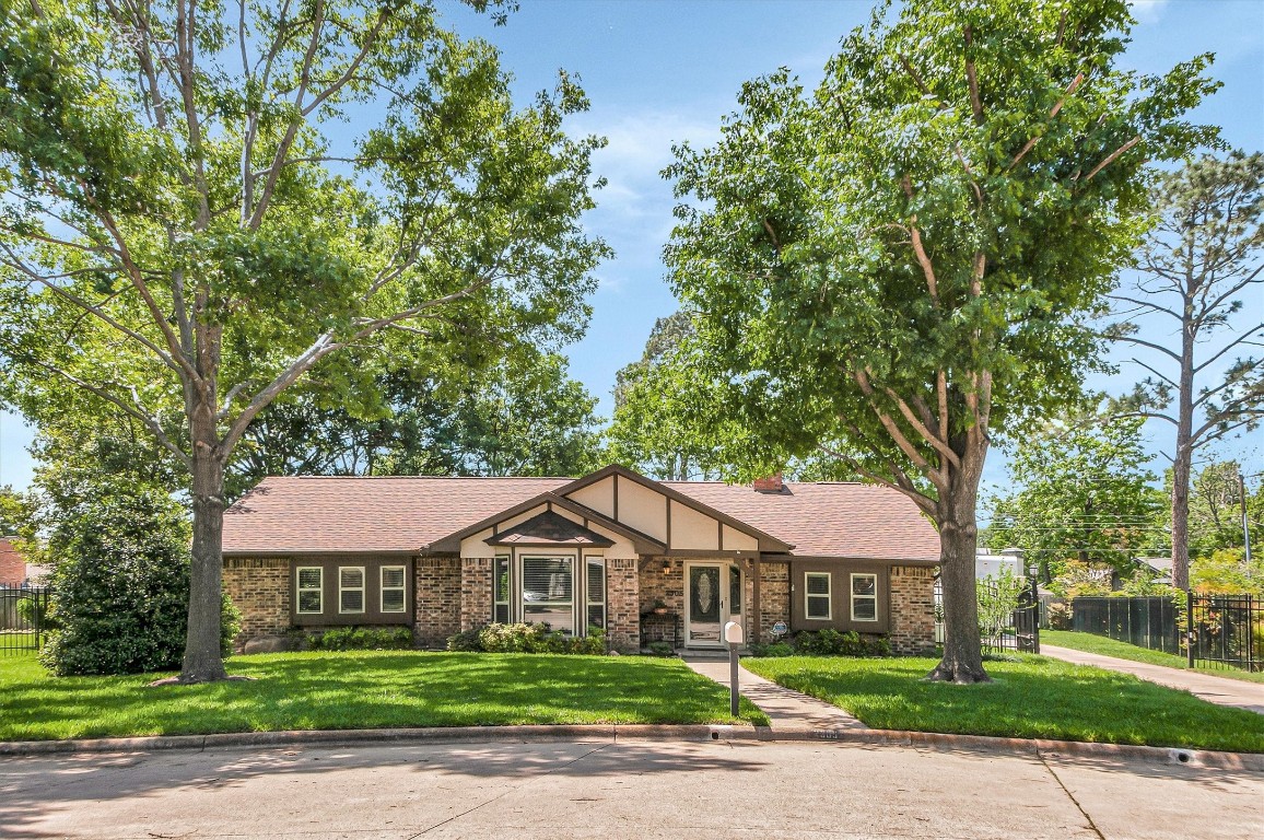 2305 Axminster Court Grand Prairie TX 75050