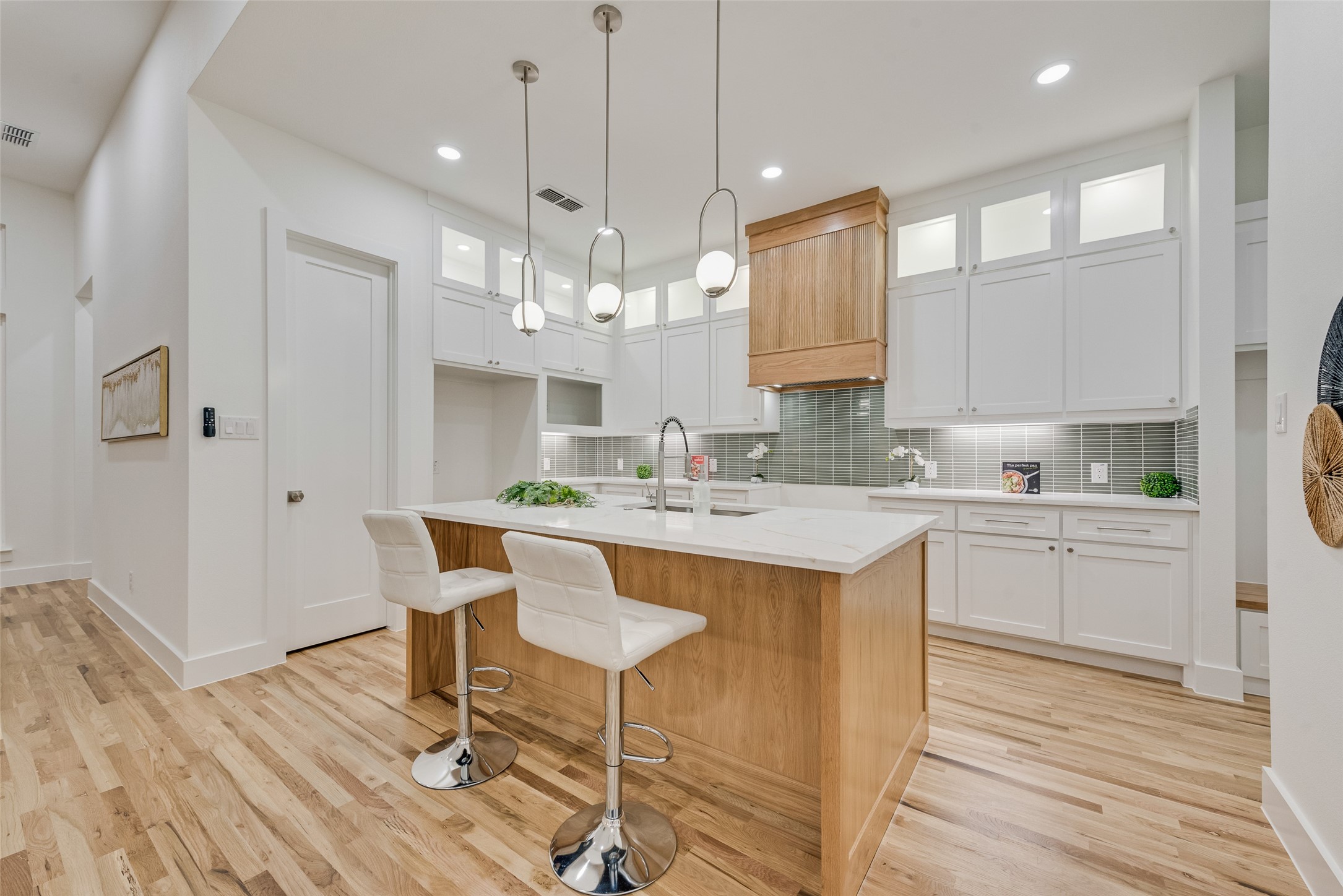 3530 Gibsondell Avenue Dallas TX 75211