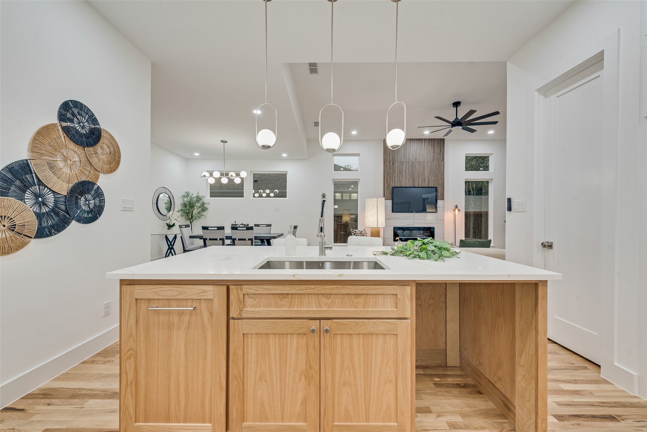 3530 Gibsondell Avenue Dallas TX 75211