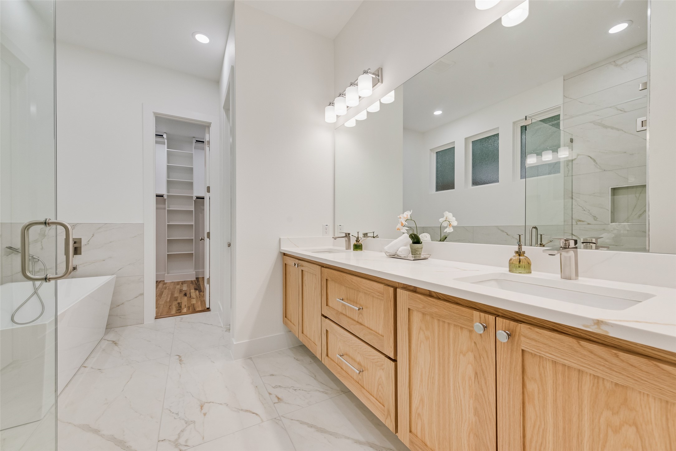 3530 Gibsondell Avenue Dallas TX 75211
