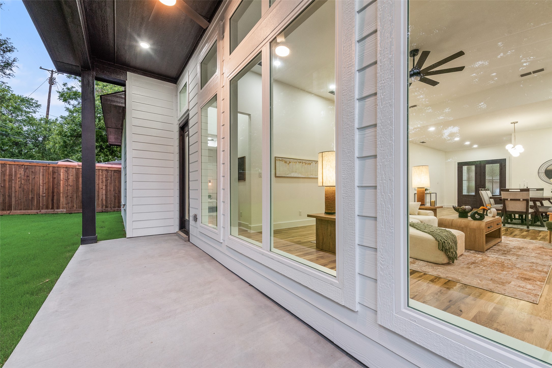 3530 Gibsondell Avenue Dallas TX 75211