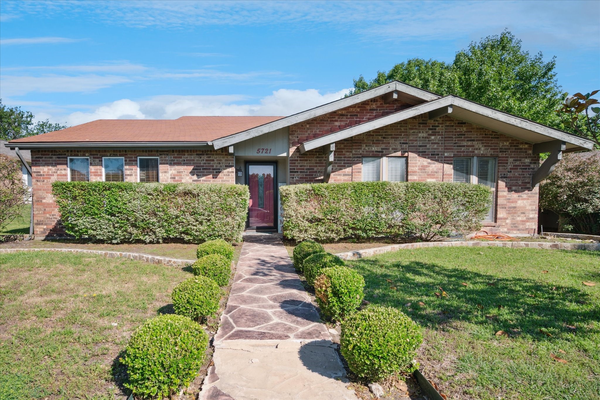 5721 Jester Drive Garland TX 75044
