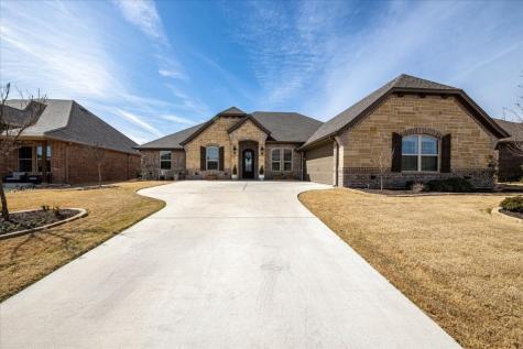 2065 Clive Drive Granbury TX 76048