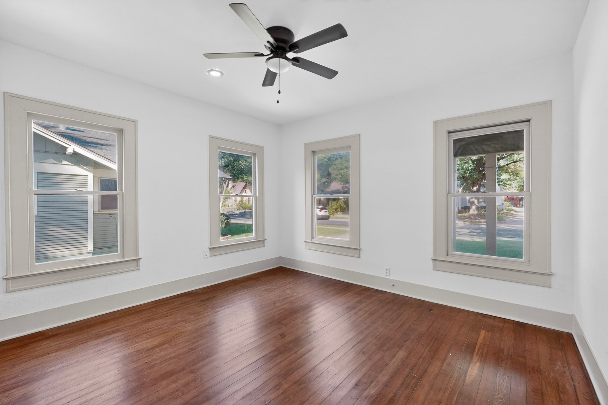 326 Virginia Avenue Waxahachie TX 75165