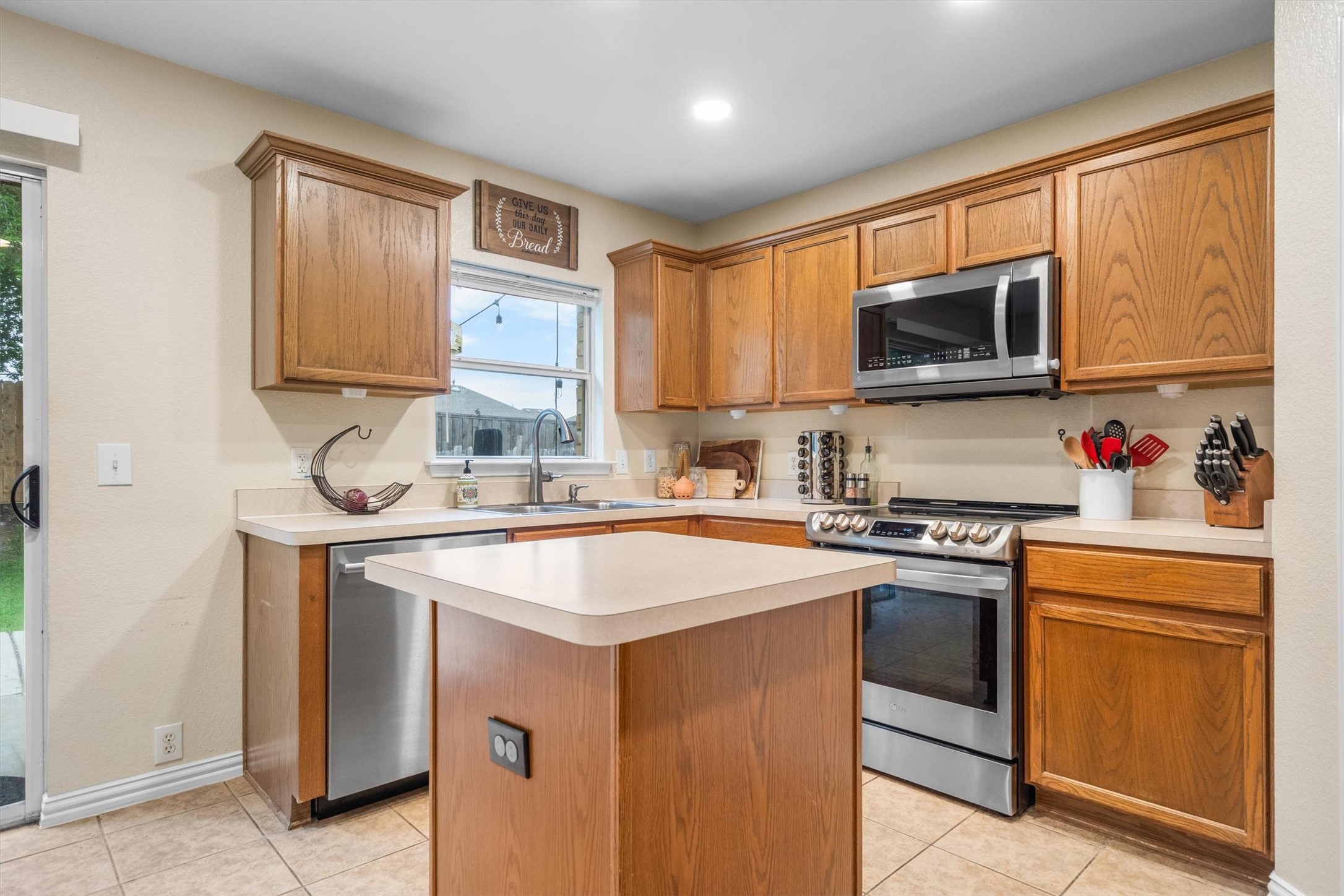 1736 White Feather Lane Fort Worth TX 76131