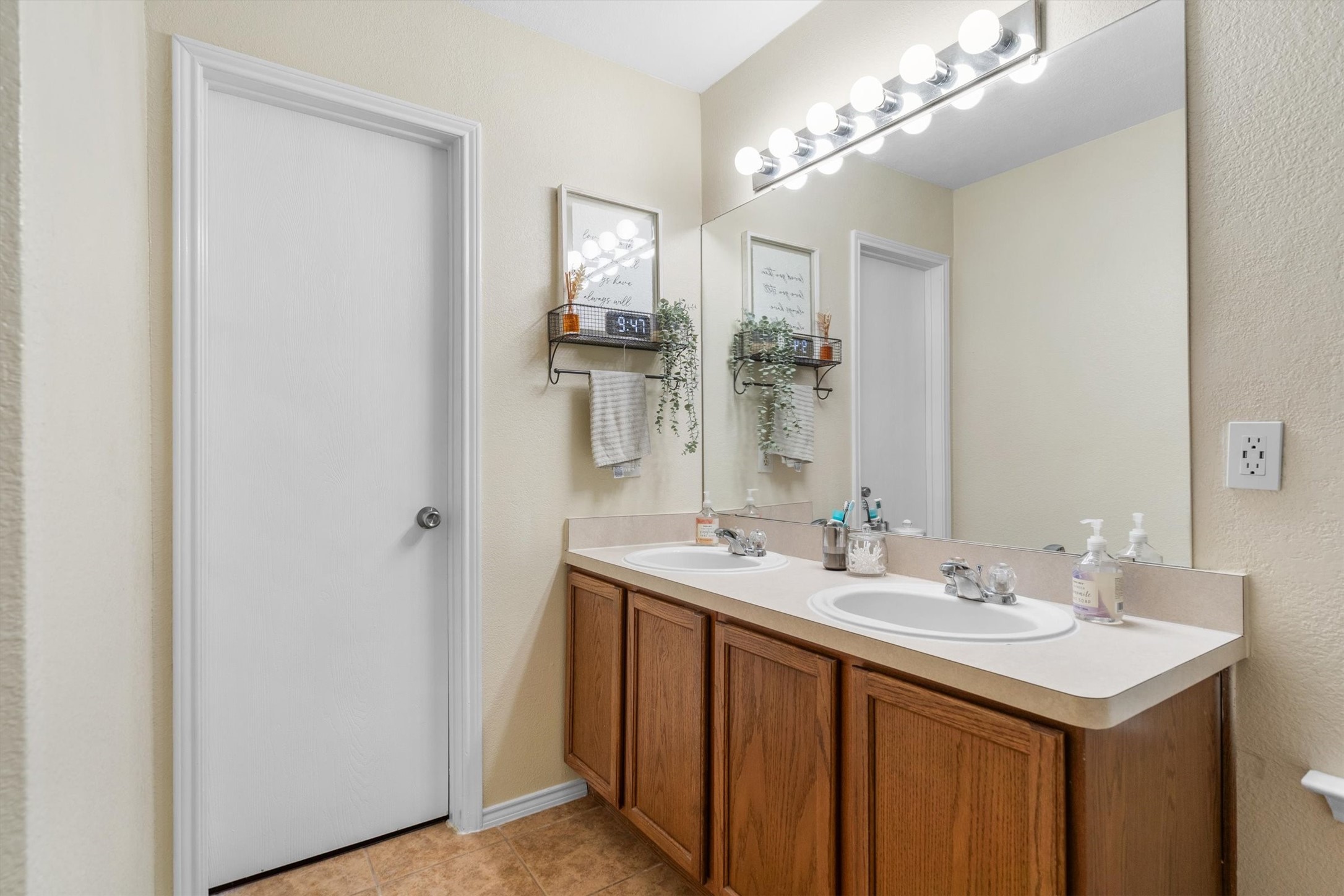 1736 White Feather Lane Fort Worth TX 76131