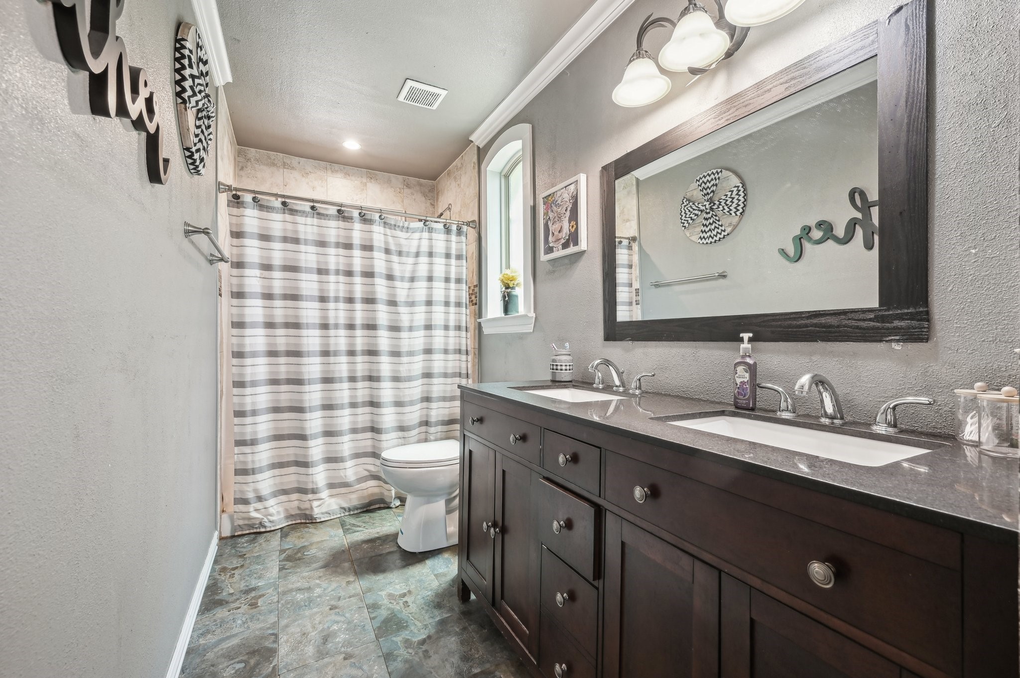 104 S Cedar Street Leonard TX 75452
