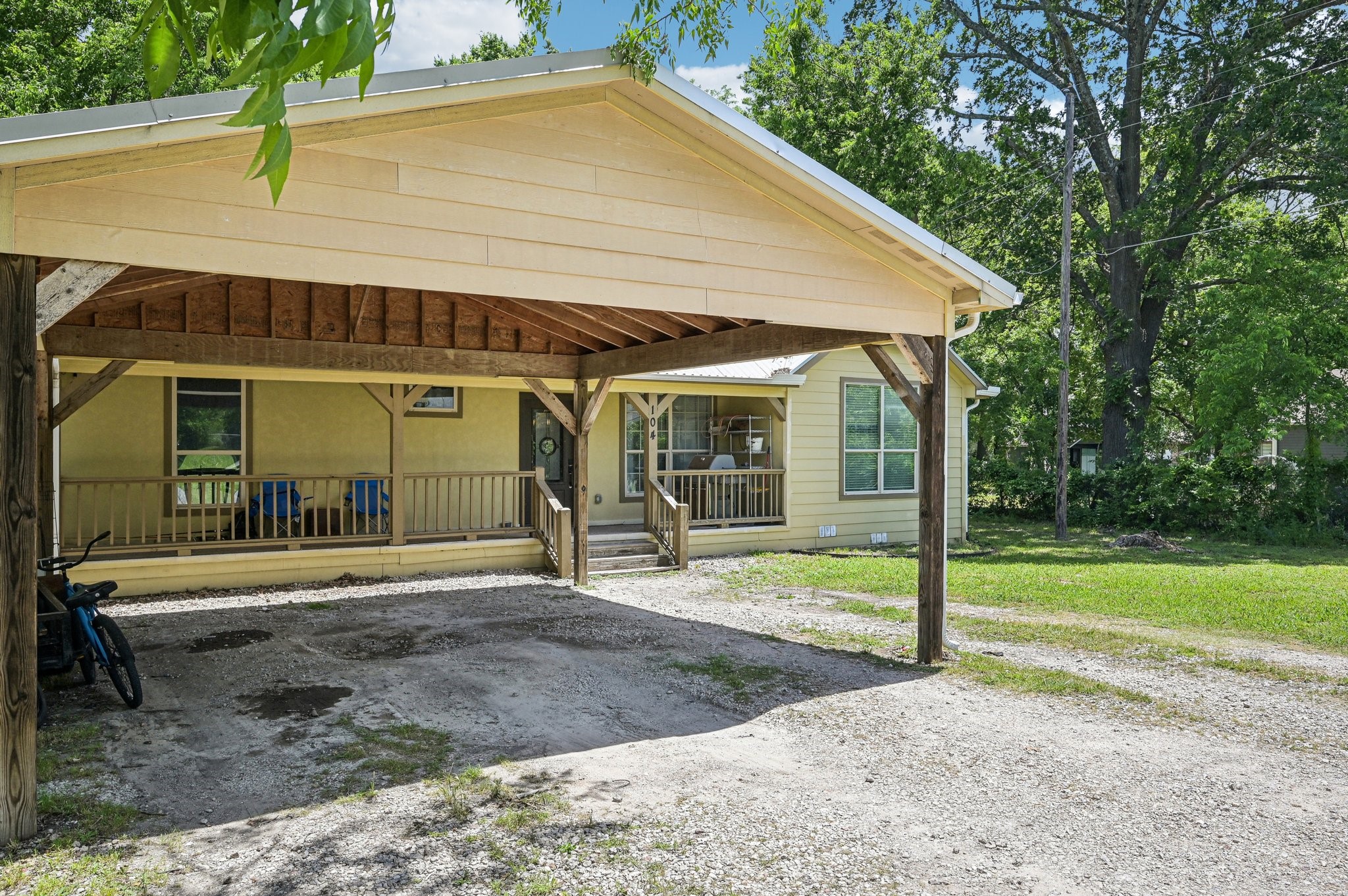 104 S Cedar Street Leonard TX 75452
