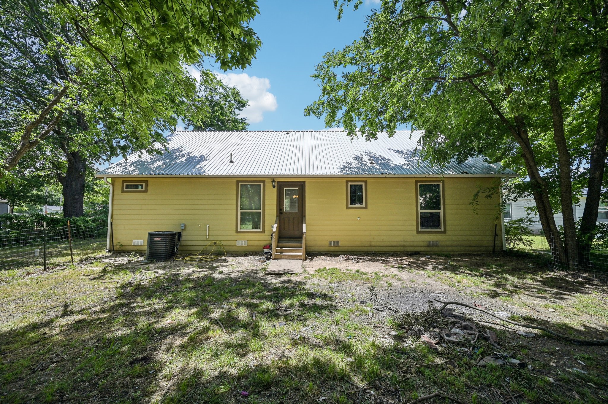 104 S Cedar Street Leonard TX 75452