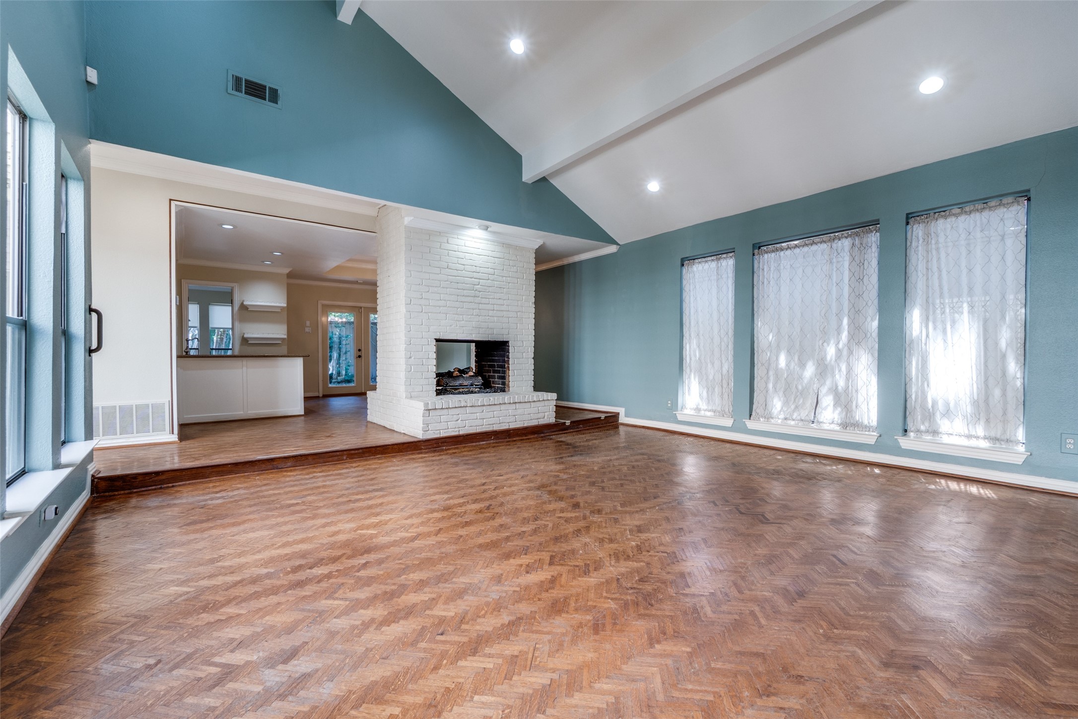 6922 Chevy Chase Avenue Dallas TX 75225