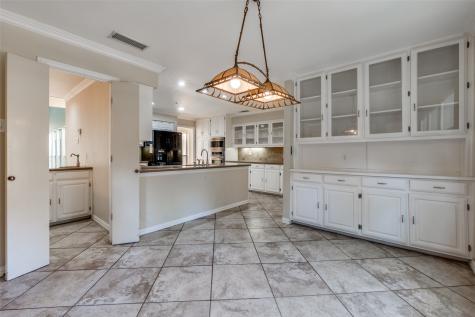 6922 Chevy Chase Avenue Dallas TX 75225