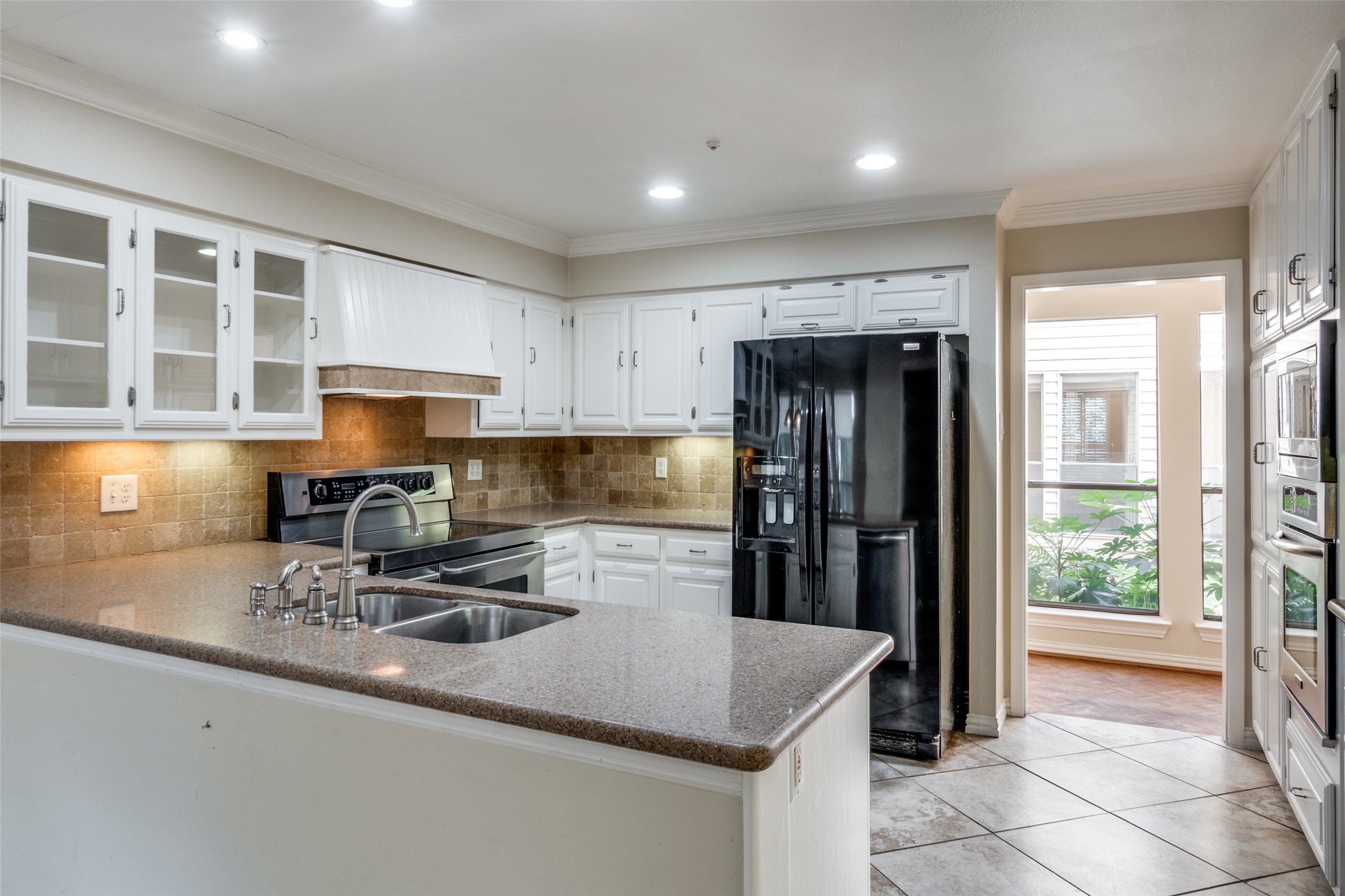 6922 Chevy Chase Avenue Dallas TX 75225