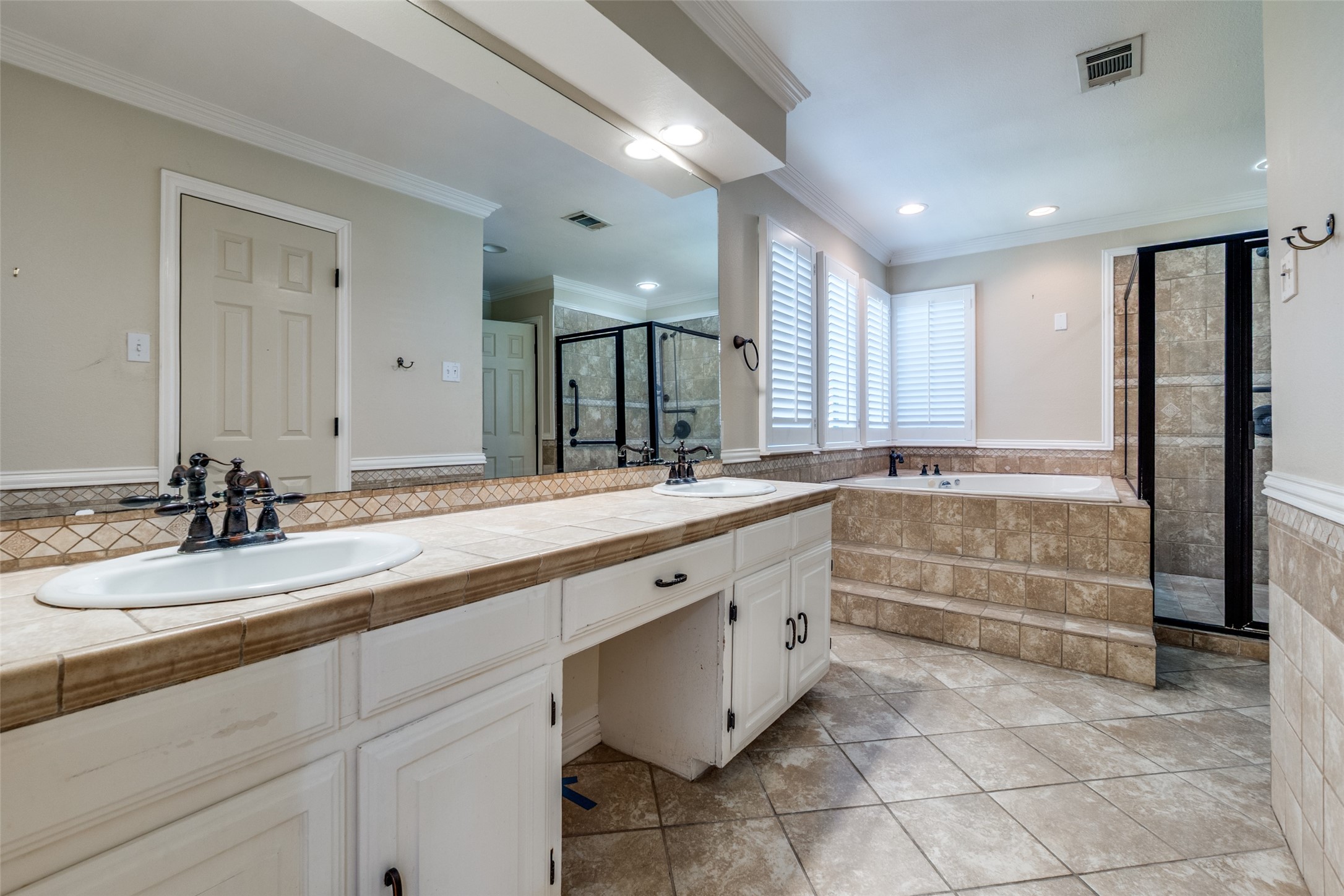 6922 Chevy Chase Avenue Dallas TX 75225