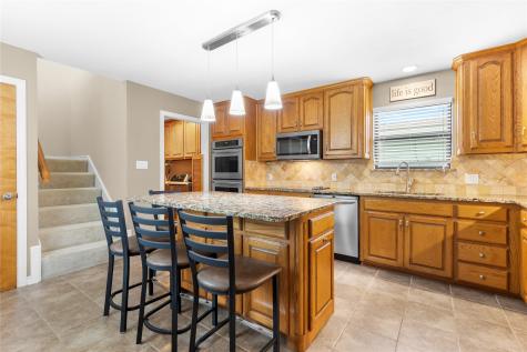 568 Harbor Circle Azle TX 76020