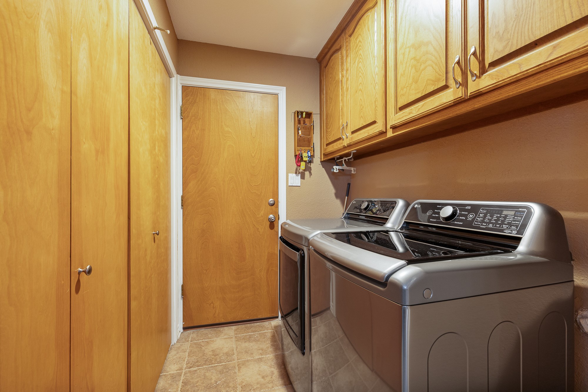 568 Harbor Circle Azle TX 76020