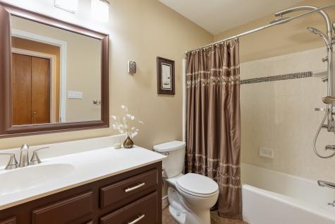 568 Harbor Circle Azle TX 76020