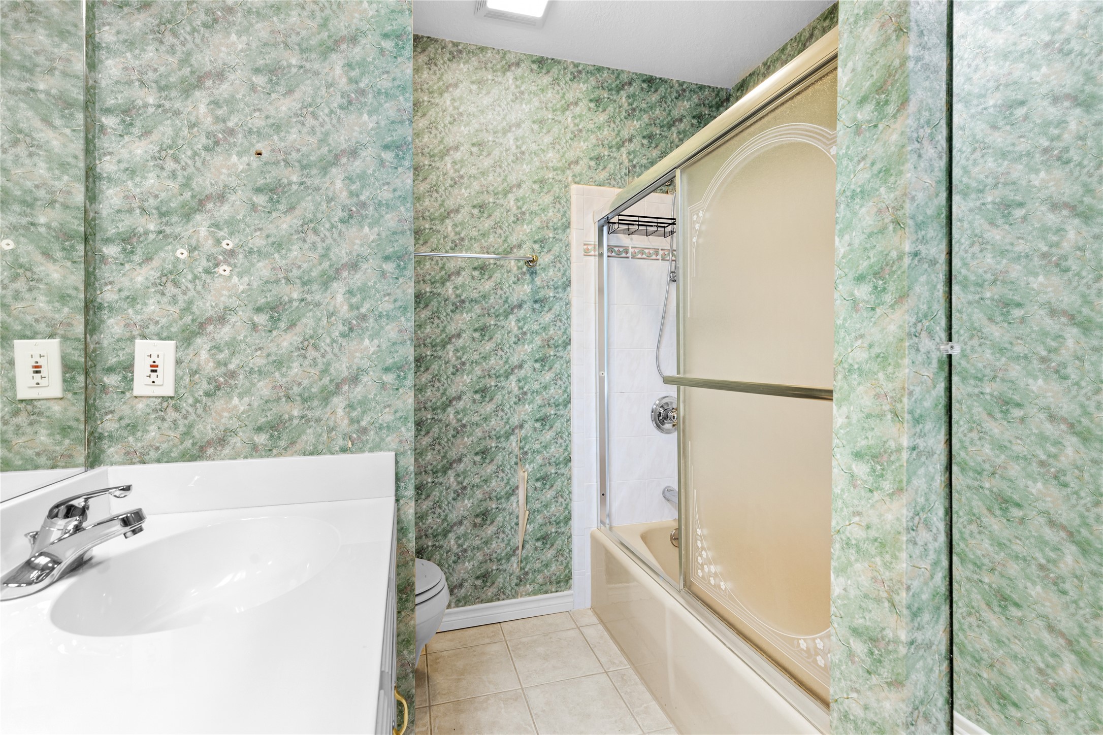 568 Harbor Circle Azle TX 76020