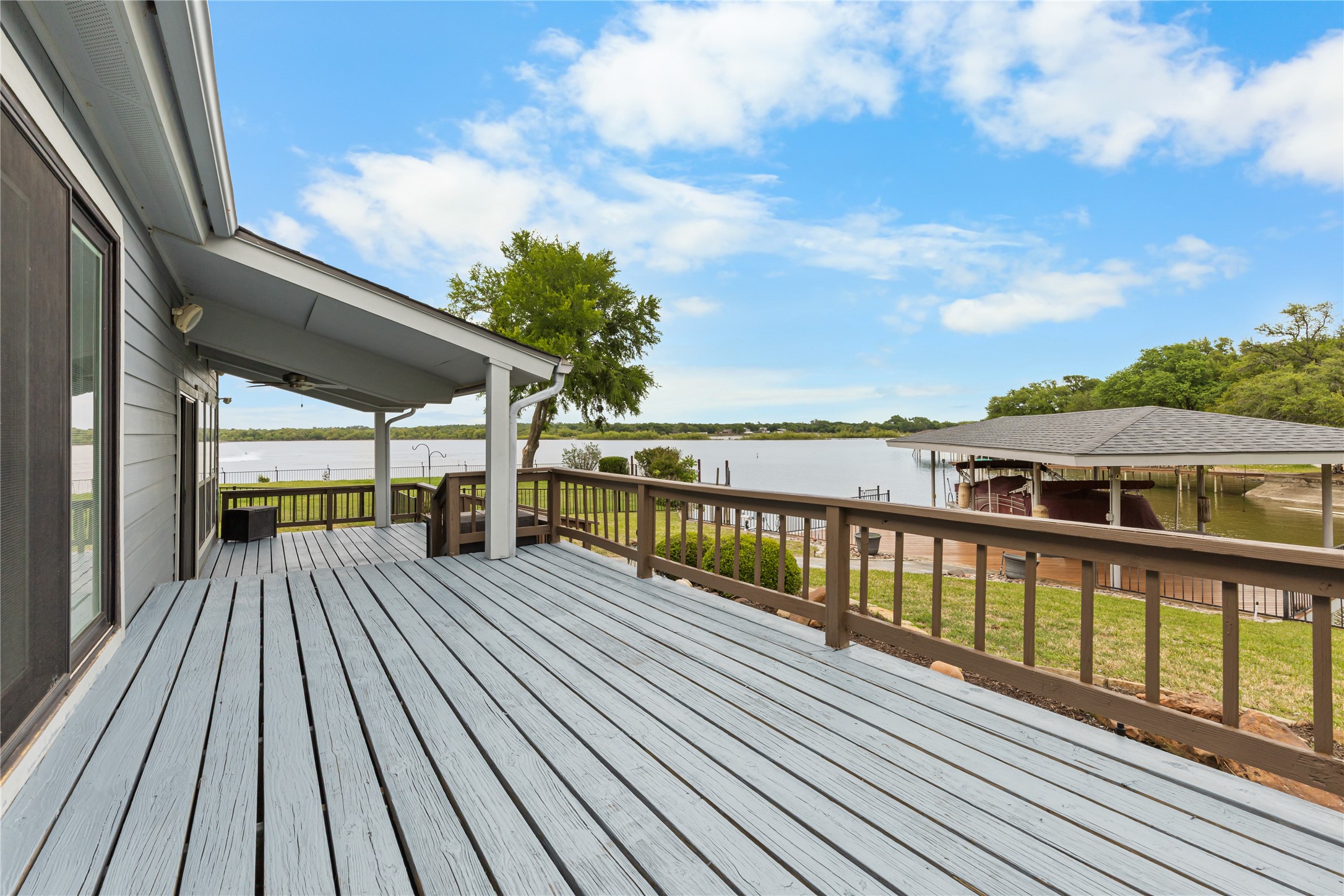 568 Harbor Circle Azle TX 76020