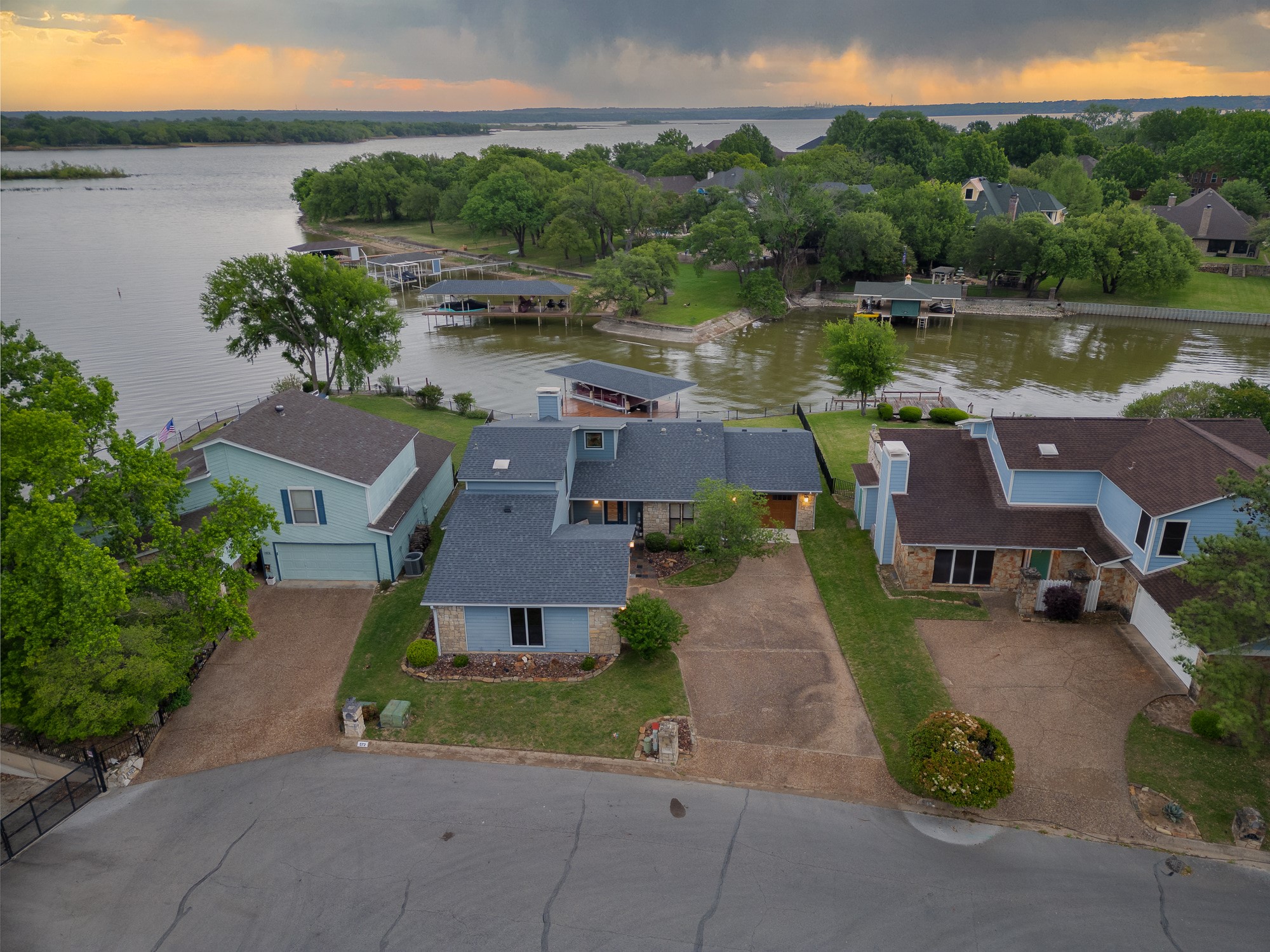 568 Harbor Circle Azle TX 76020