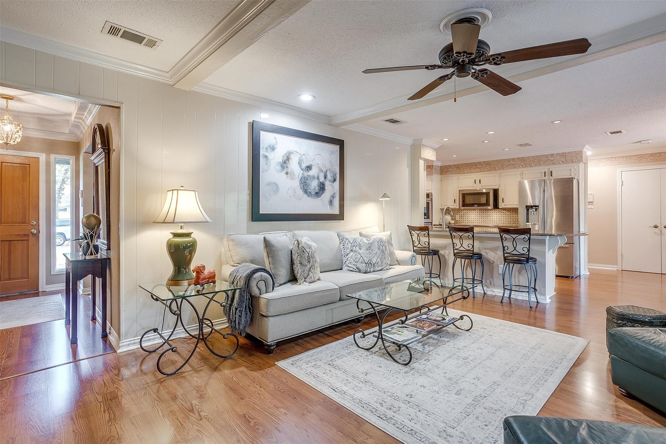 206 Shelmar Drive Euless TX 76039