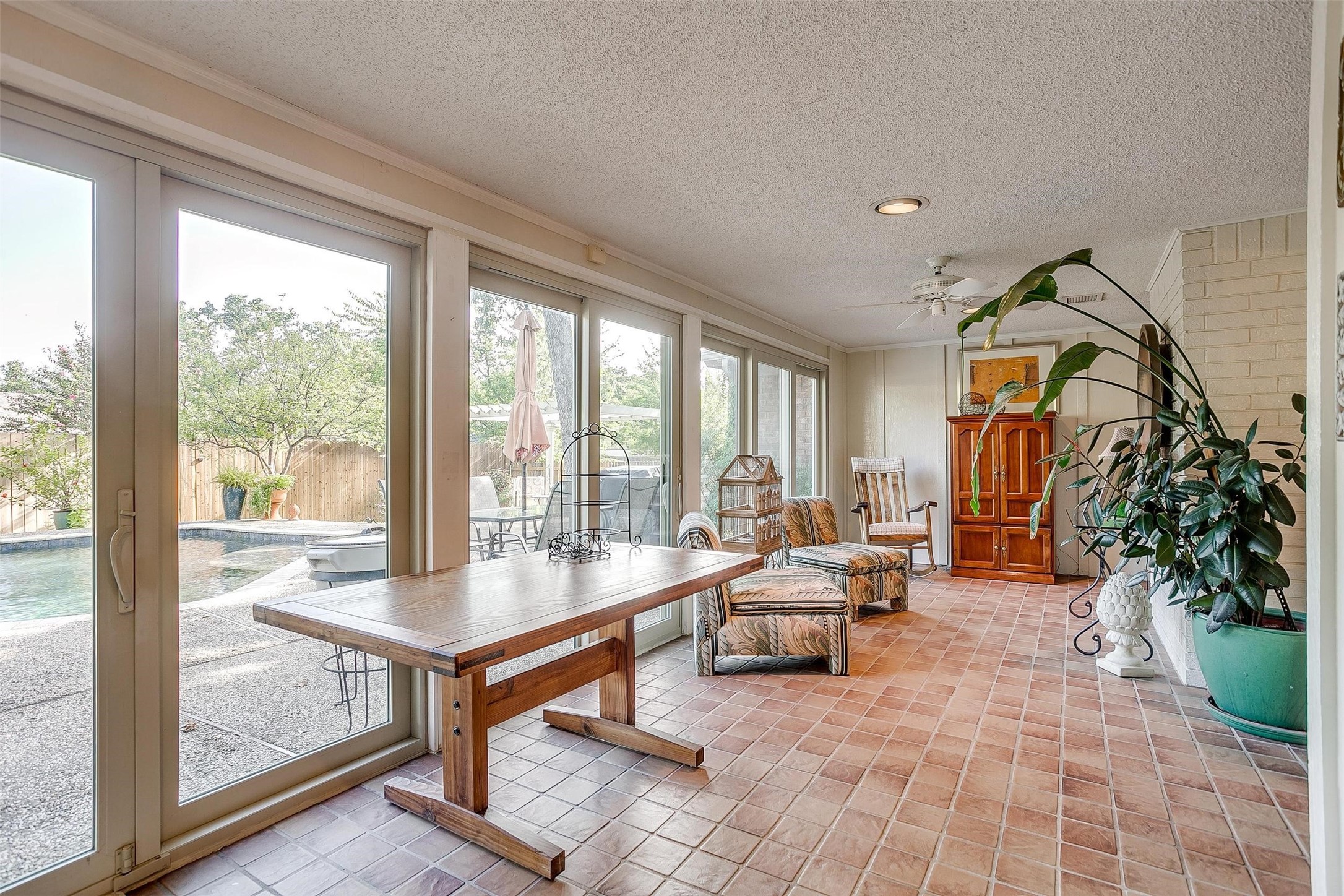 206 Shelmar Drive Euless TX 76039