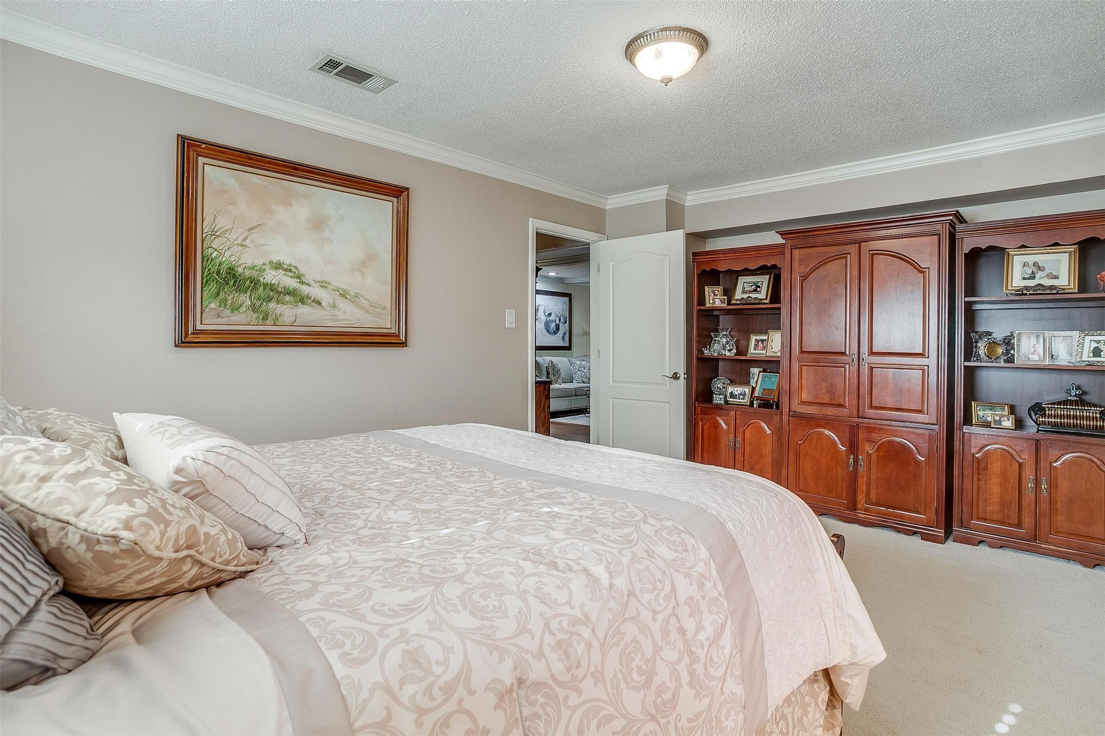 206 Shelmar Drive Euless TX 76039