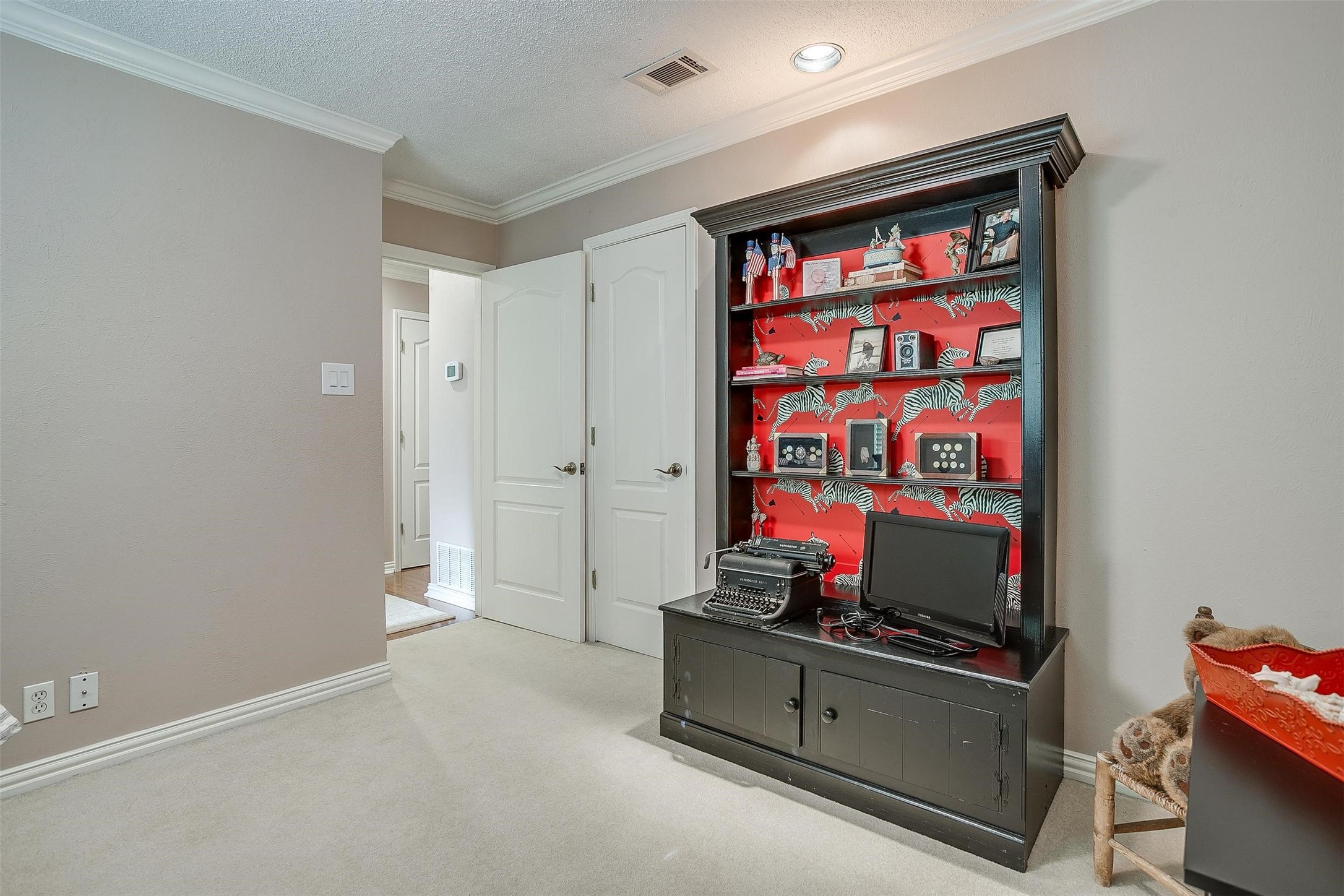 206 Shelmar Drive Euless TX 76039
