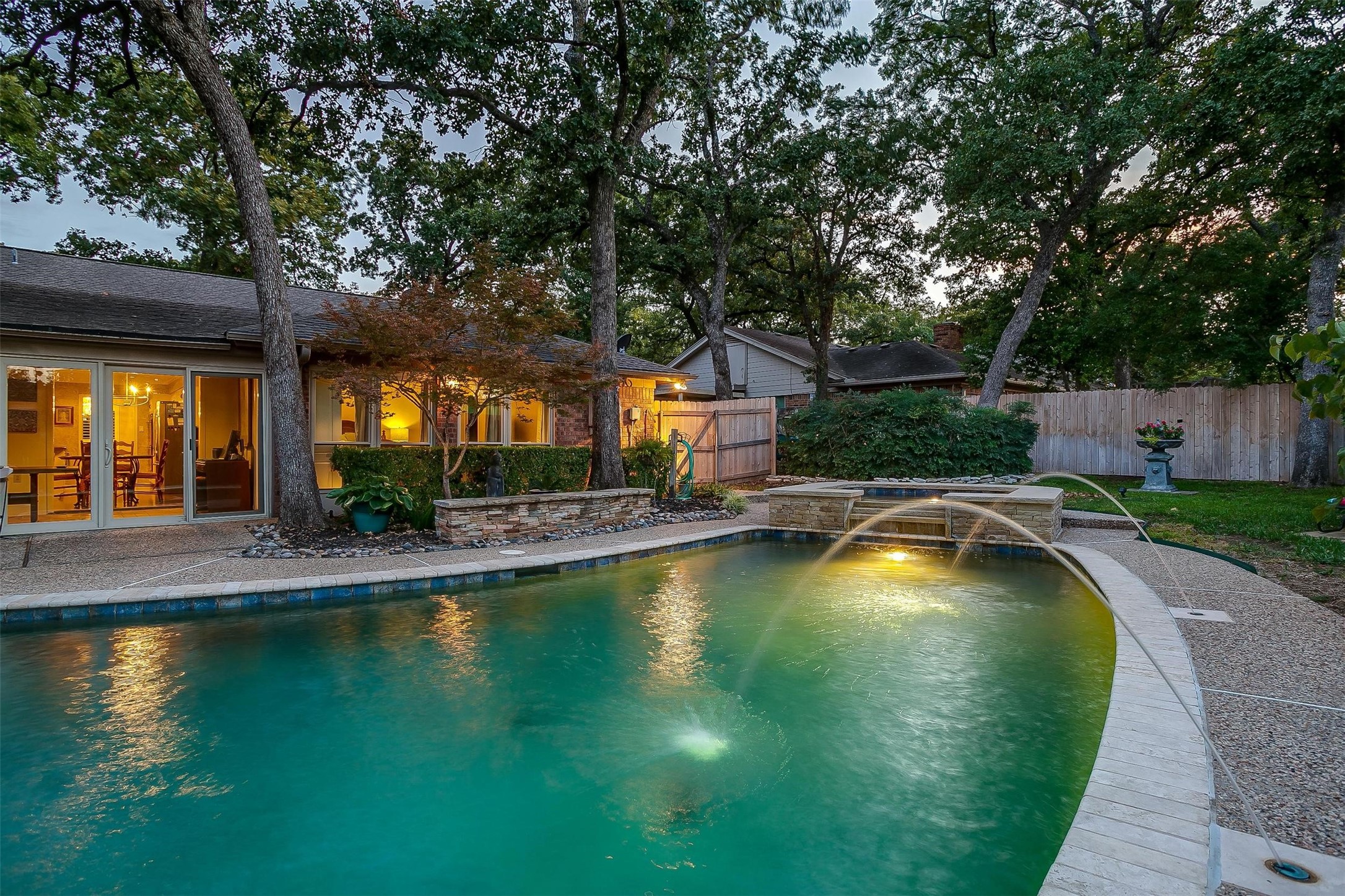 206 Shelmar Drive Euless TX 76039