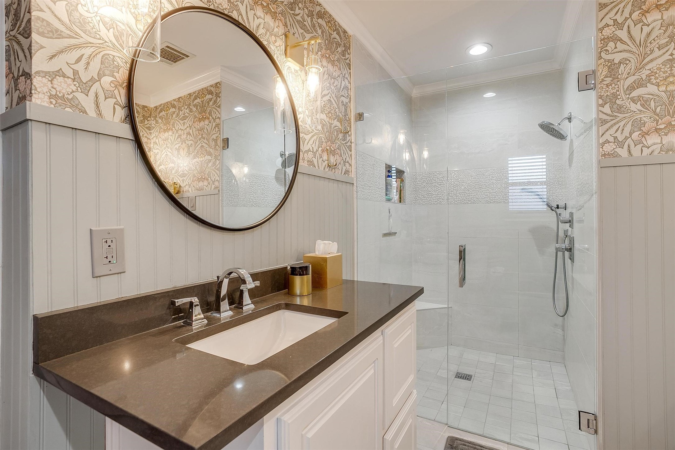 206 Shelmar Drive Euless TX 76039