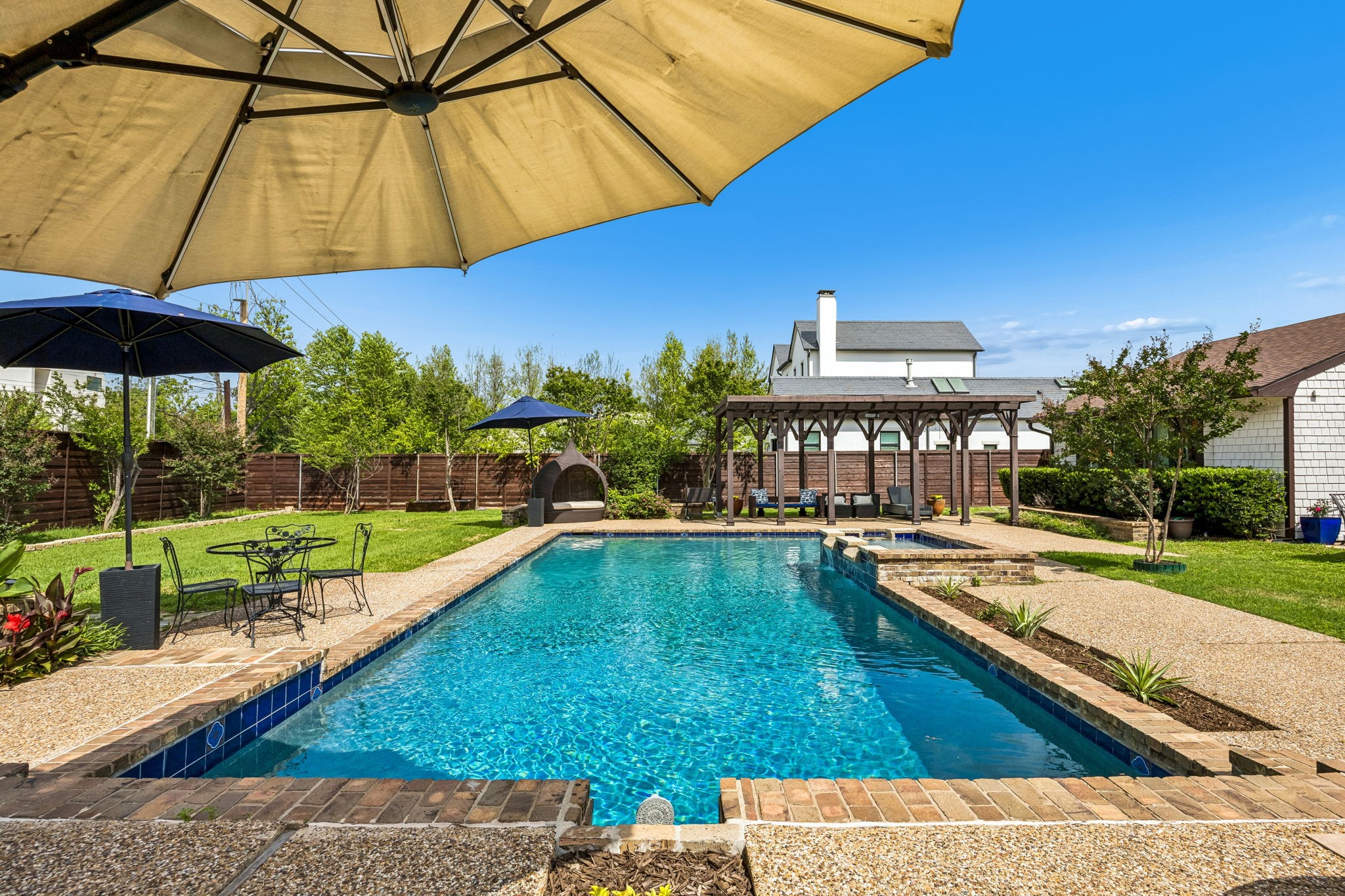 7415 Azalea Lane Dallas TX 75230