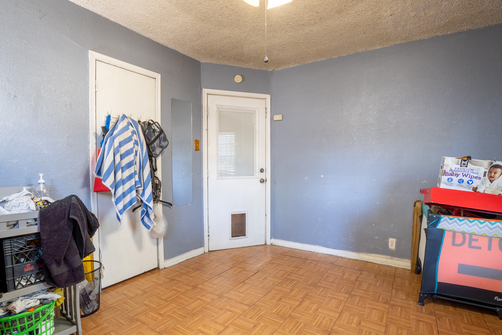 714 Neomi Avenue Dallas TX 75217