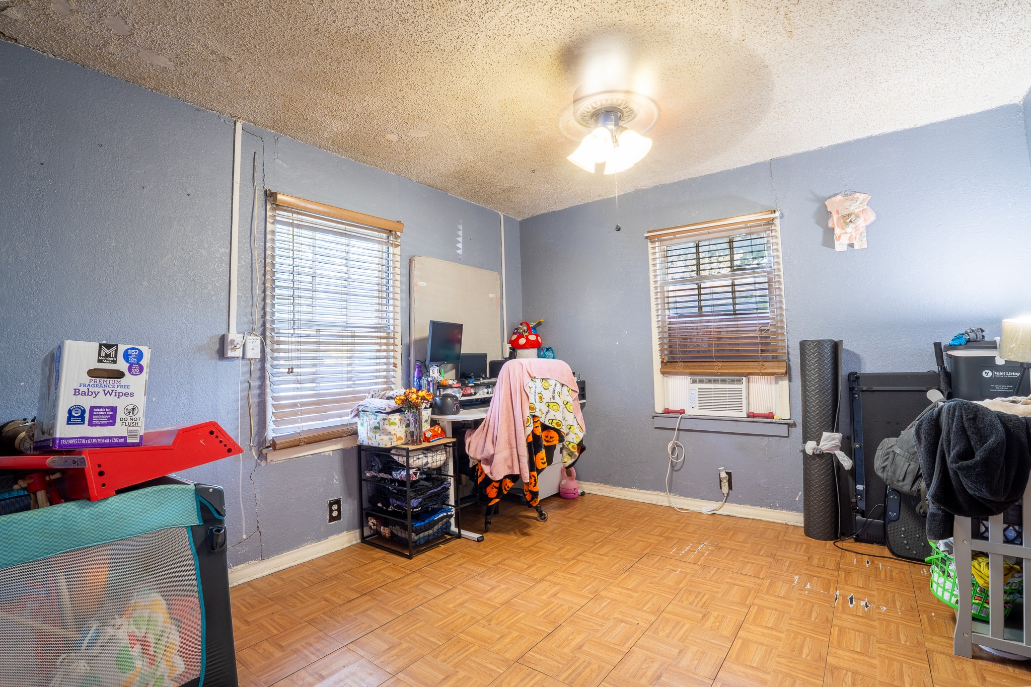 714 Neomi Avenue Dallas TX 75217