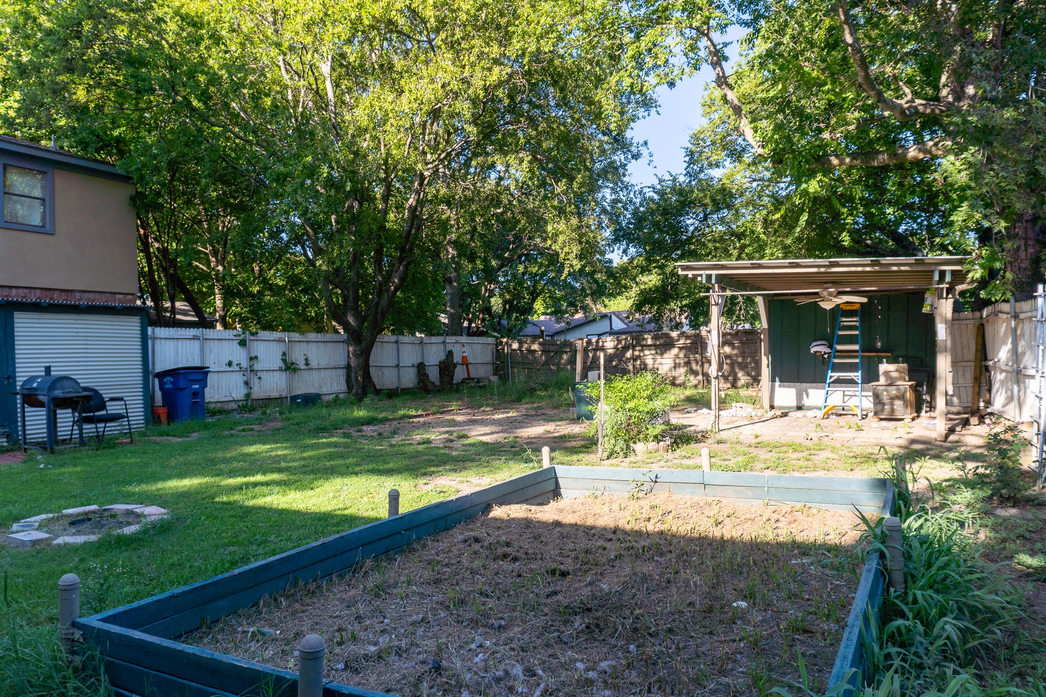 714 Neomi Avenue Dallas TX 75217