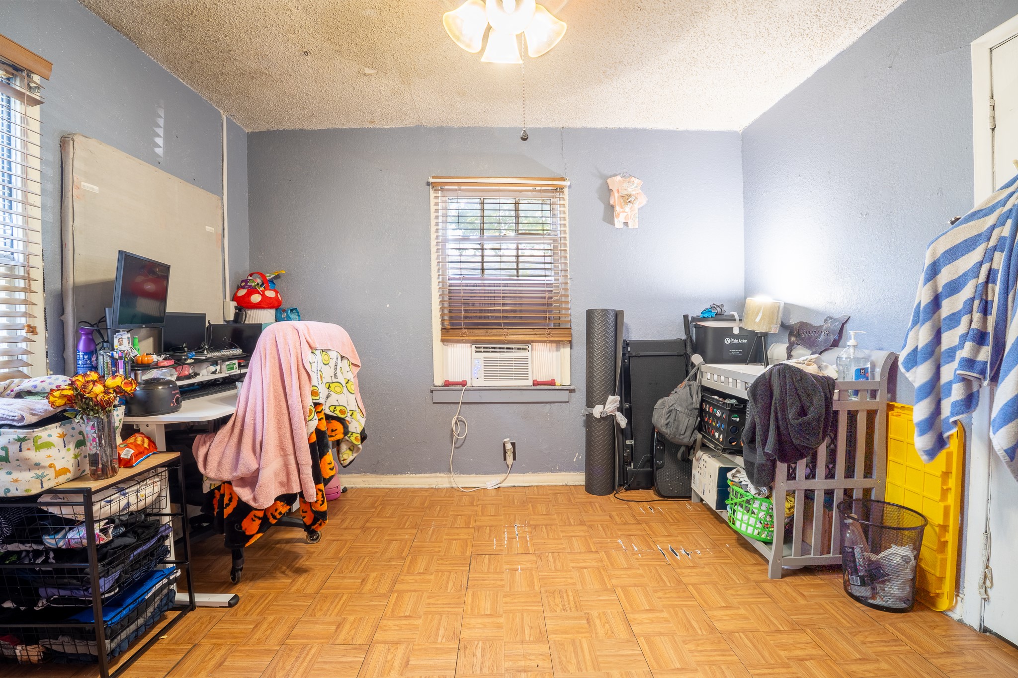 714 Neomi Avenue Dallas TX 75217