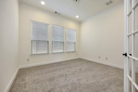 1052 Highpoint Way Roanoke TX 76262