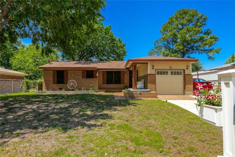 1017 Valentine Street Hurst TX 76053