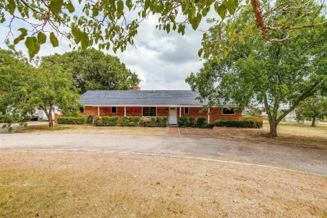 3912 Redbird Lane Joshua TX 76058