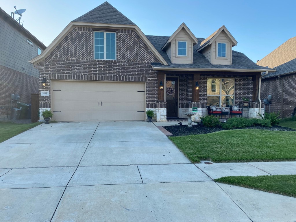 425 Middleton Drive Roanoke TX 76262