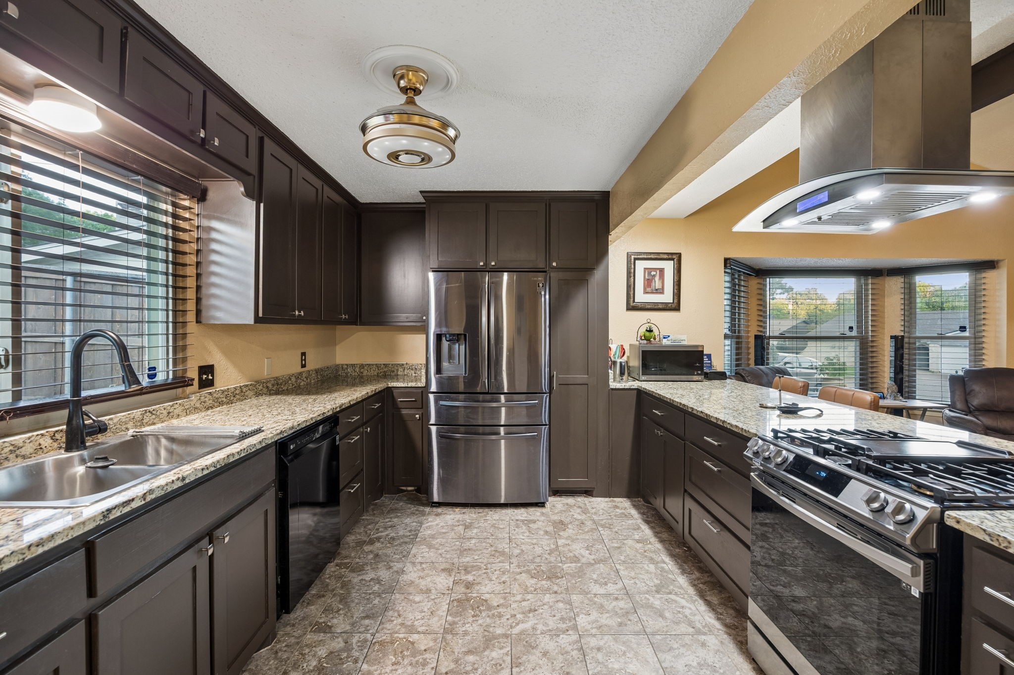 2617 Quail Ridge Irving TX 75060