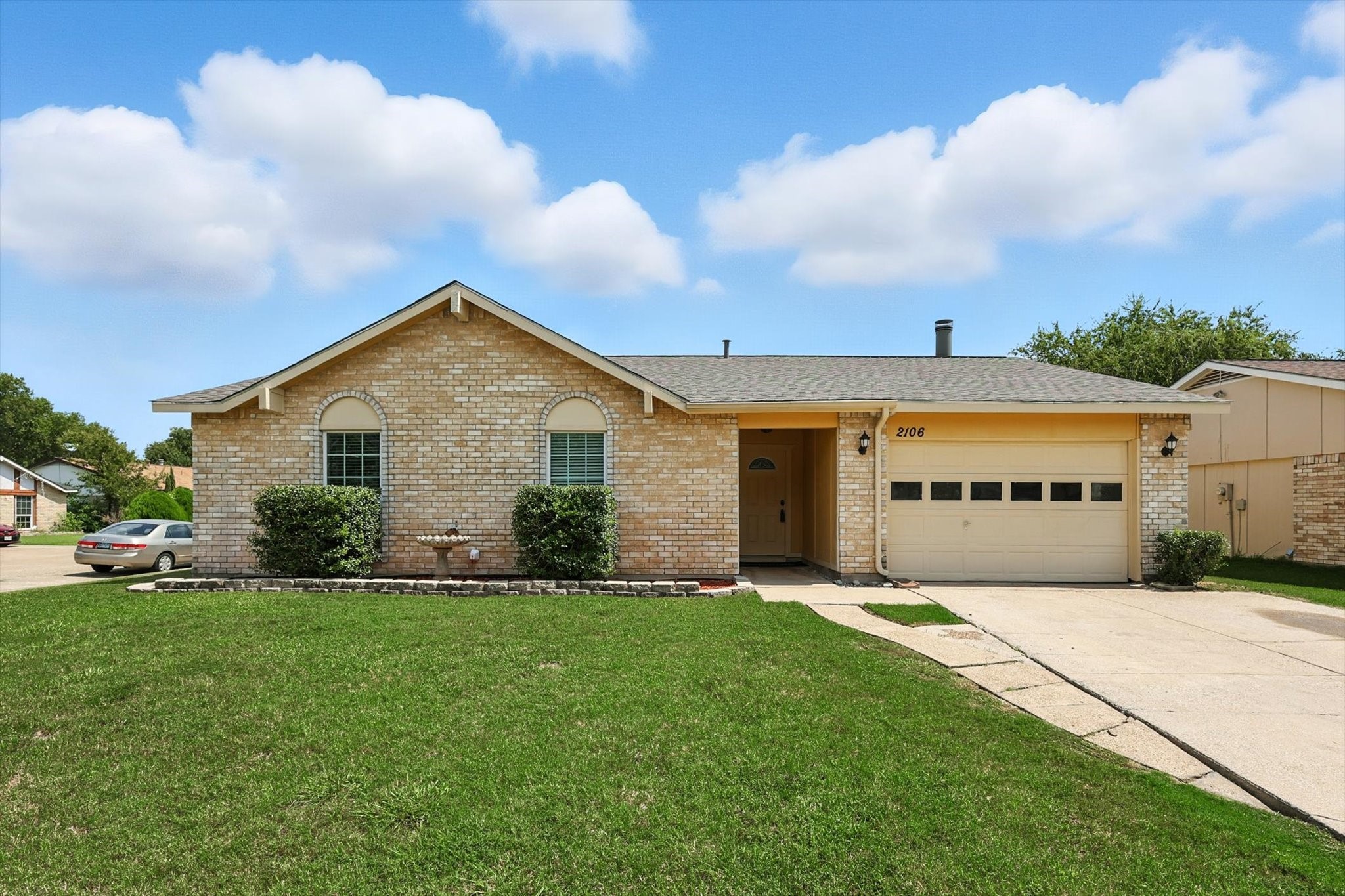 2106 Sheriff Drive Grand Prairie TX 75051