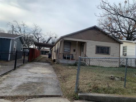 1009 W Spurgeon Street Fort Worth TX 76115
