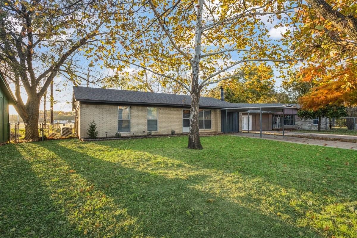 504 Churchill Way W Sherman TX 75092